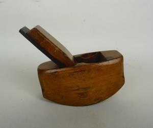 Victorian Violin Thumb Plane (5).JPG